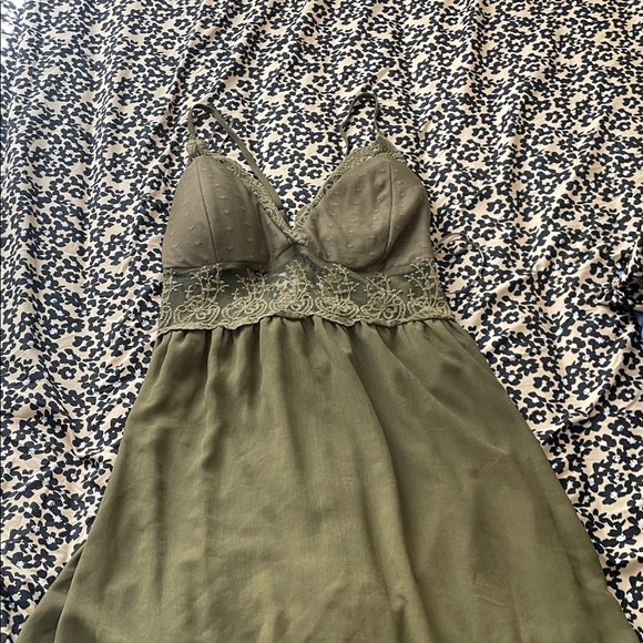 Derek Heart Olive Green Lace Chemise - Picture 5 of 6